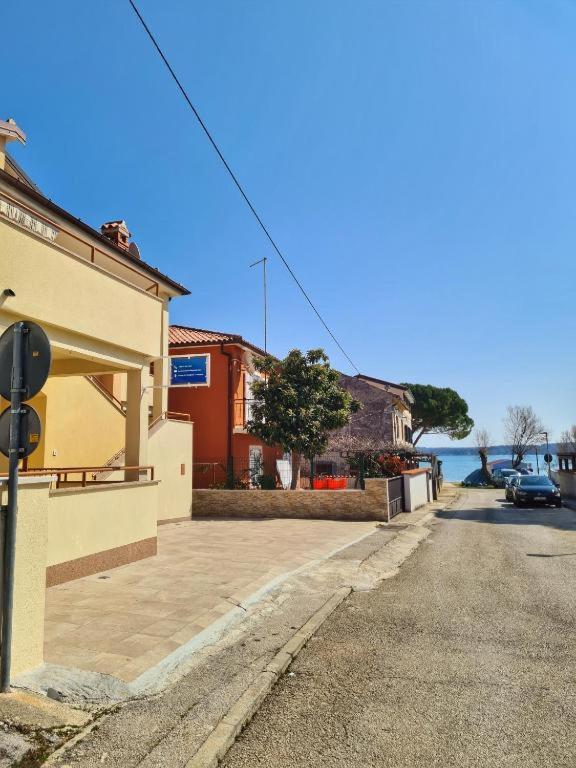 Novigrad Istria Apartments Manuel מראה חיצוני תמונה